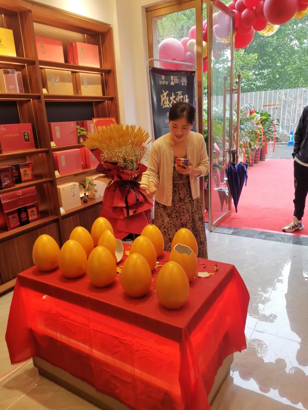 新店动态，华祥苑郑州华南城店盛大开业，燃爆郑州城!