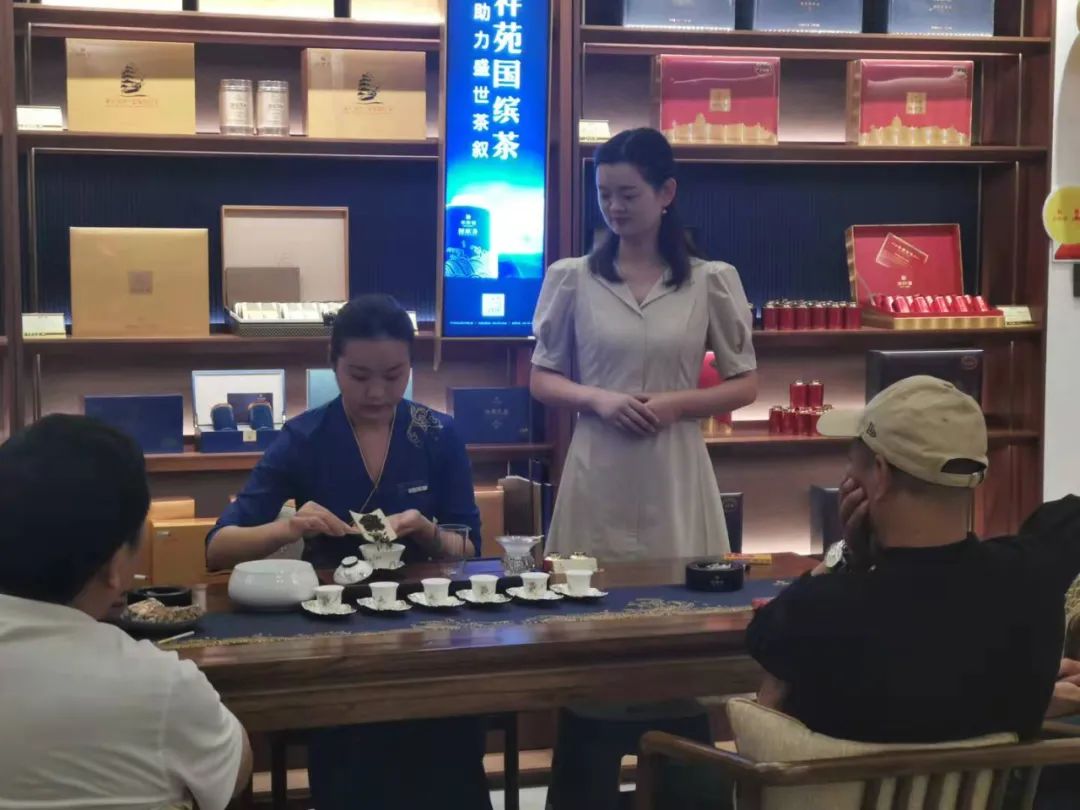 新店动态，华祥苑郑州华南城店盛大开业，燃爆郑州城!