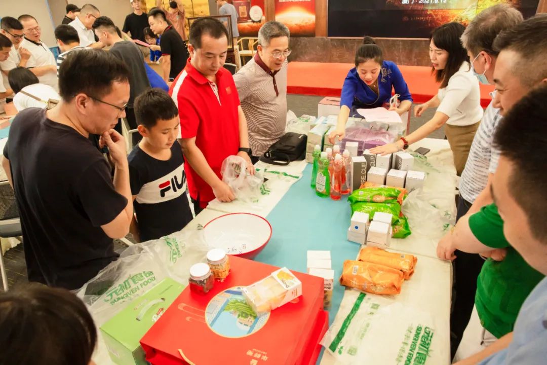 做时间的朋友，华祥苑老茶品鉴会圆满成功！